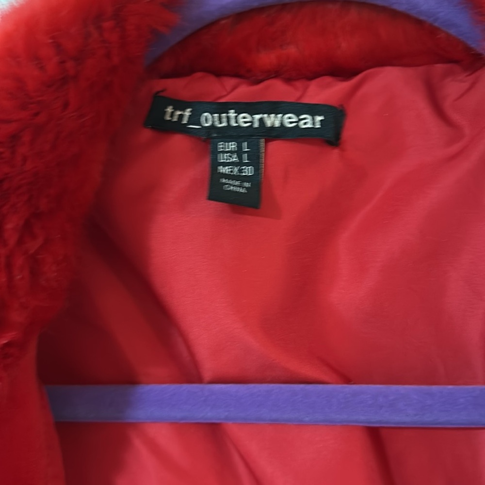 Red fur jacket - Picture 3 of 5